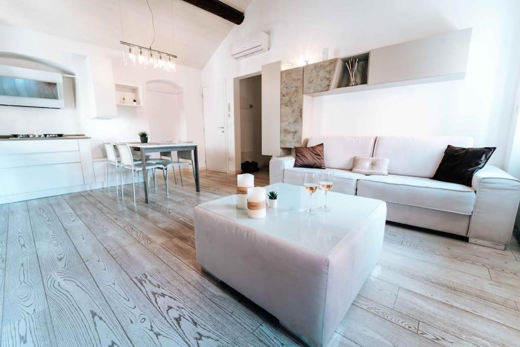 Apartament Loft Cavour - Teatro Ariston San Remo Zewnętrze zdjęcie